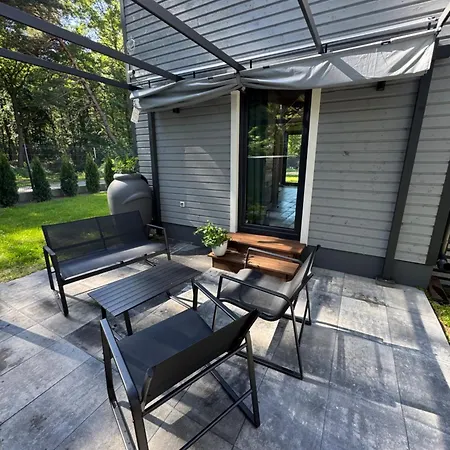 Szare Stodoly Mrzeżyno